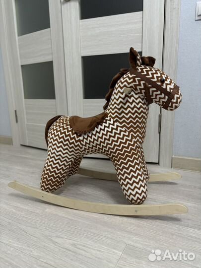 Детская качалка лошадь