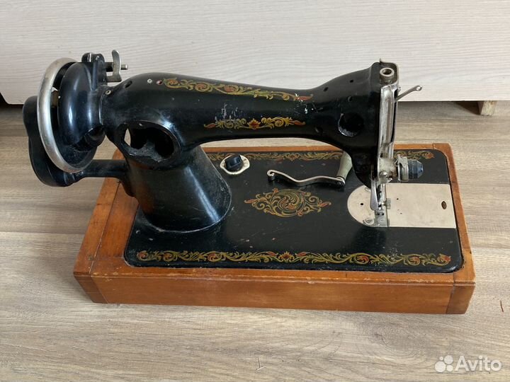 Швейная машина Подольск ручная бу