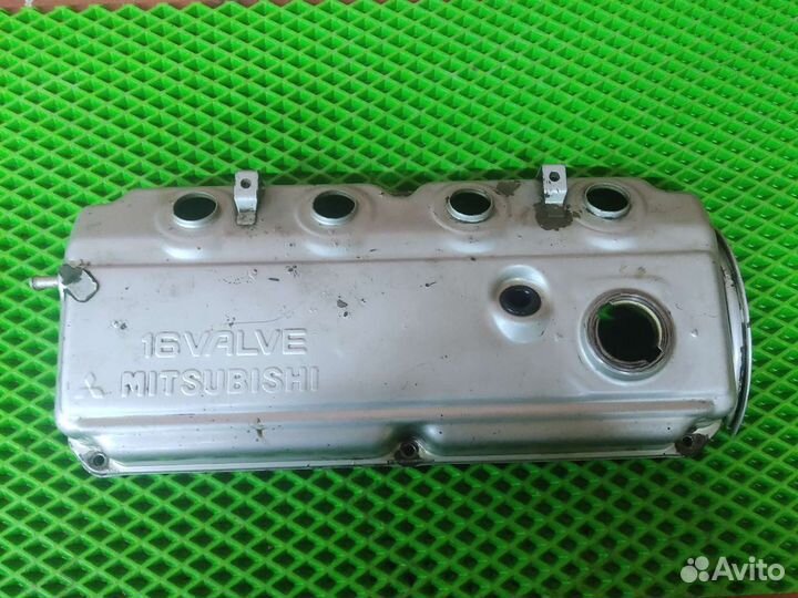Клапанная крышка mitsubishi galant 7 4g63