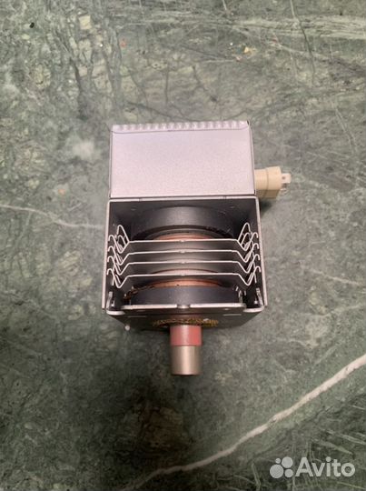 Магнетрон новый LG 2M213 для свч