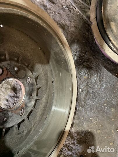 Барабаны и тормозные накладки