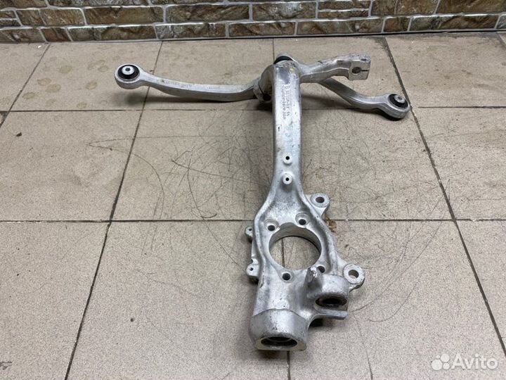 Кулак поворотный передний правый Audi A6 С6 2009