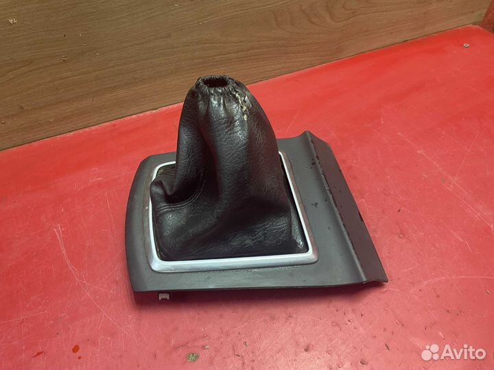 Накладка на кулису кпп 4M5XA045B79AA Ford Focus 2