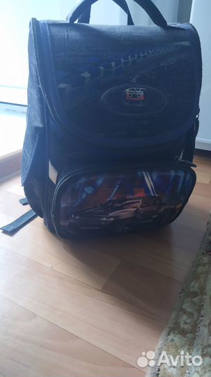 Школьный рюкзак