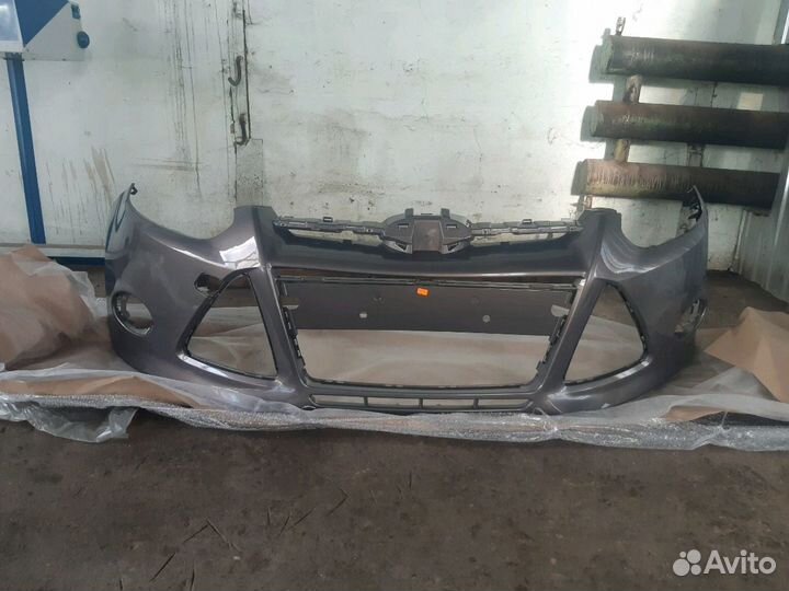 Бампер серый Ford Focus 3 11-15