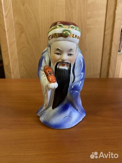 Фарфоровые статуэтки