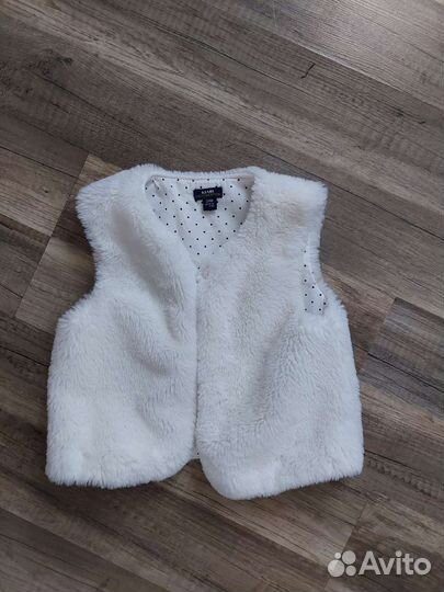 Жилет Kiabi 24 месяца белый