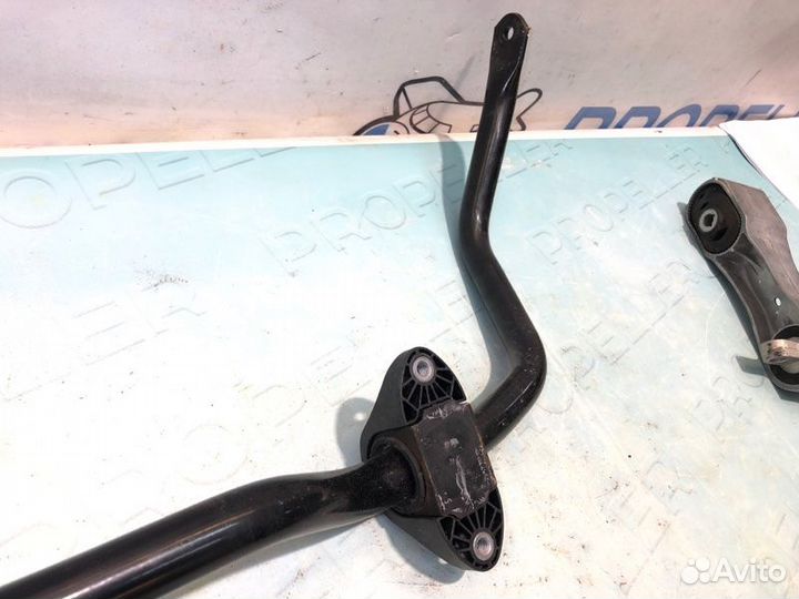 Стабилизатор передний Bmw X2 F39 B48E 2020