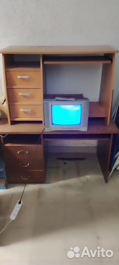 Компьютерный стол