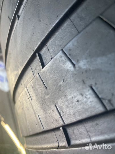 Michelin Pilot Super Sport 295/35 R20