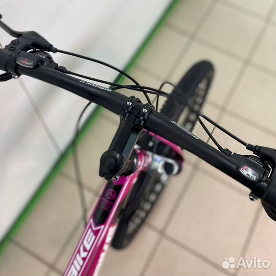 Скоростной велосипед Розовый-белый новый