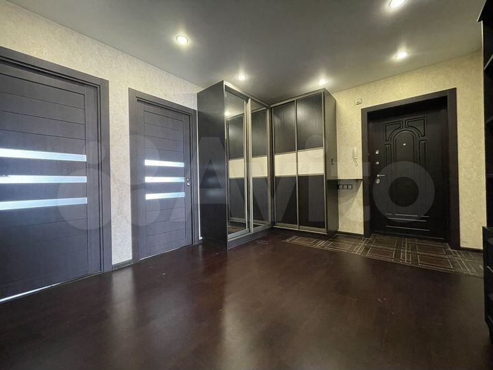 3-к. квартира, 83 м², 9/10 эт.