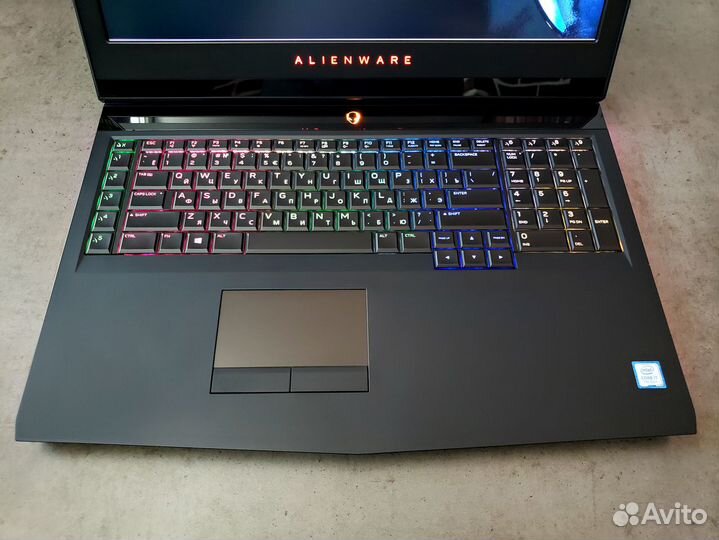 Премиальный Alienware 17 R4