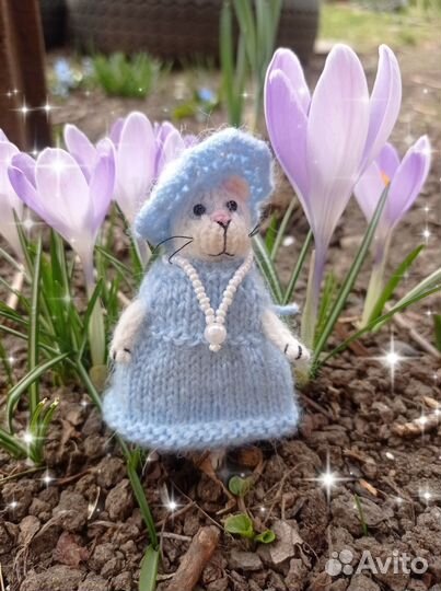 Игрушка вязаная брелок Кошка или Кот