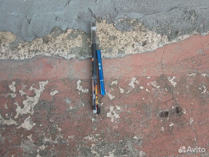 Ручка и лазерная указка