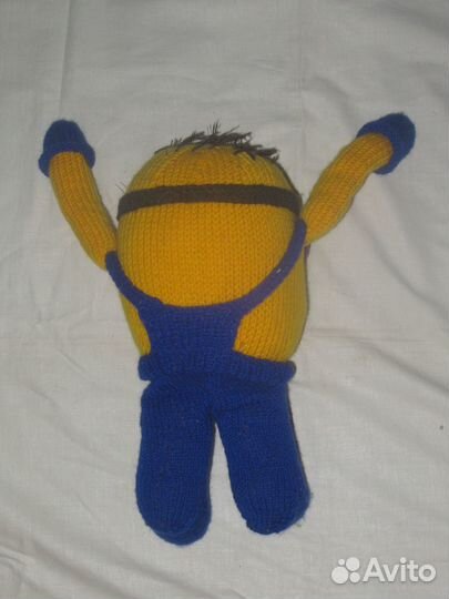Вязанная игрушка Миньон. Ручная работа