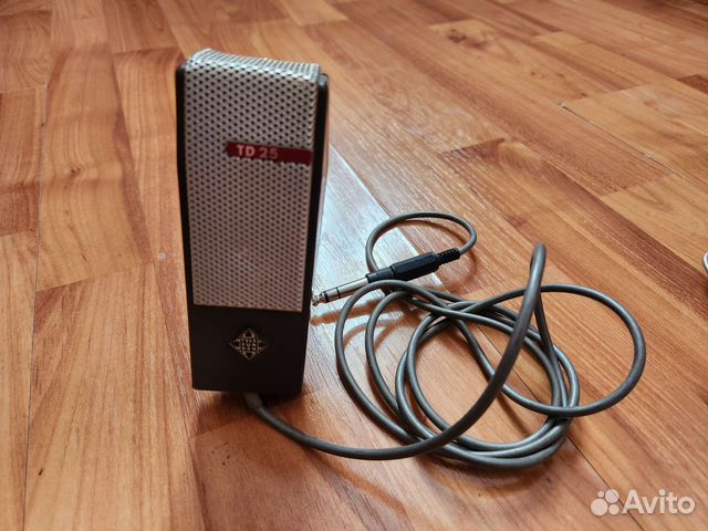 Микрофоны и наушники