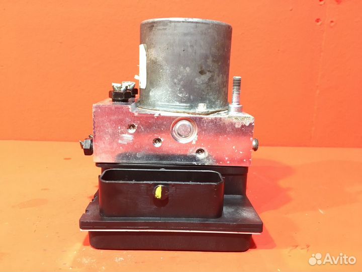 Блок ABS для Hyundai Santa Fe CM D4EB 2.2 (Б/У)