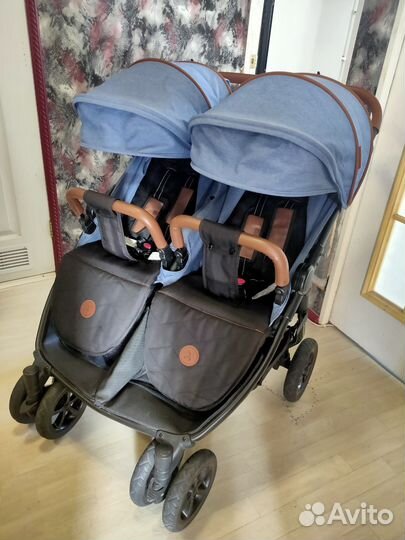 Коляска для двойни