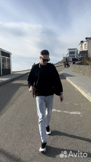 Официант-бармен