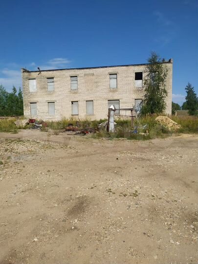 Здания и земельный участок на М10