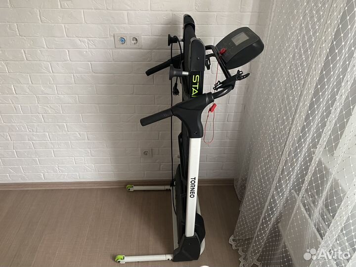 Электрическая беговая дорожка Torneo Start