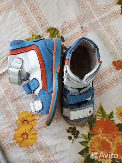 Ортопедические сандалии