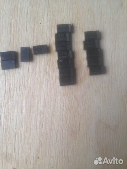 SMD-конденсаторы тантал,бочонки 470,560, дроссели