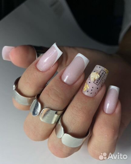 Наращивание ногтей