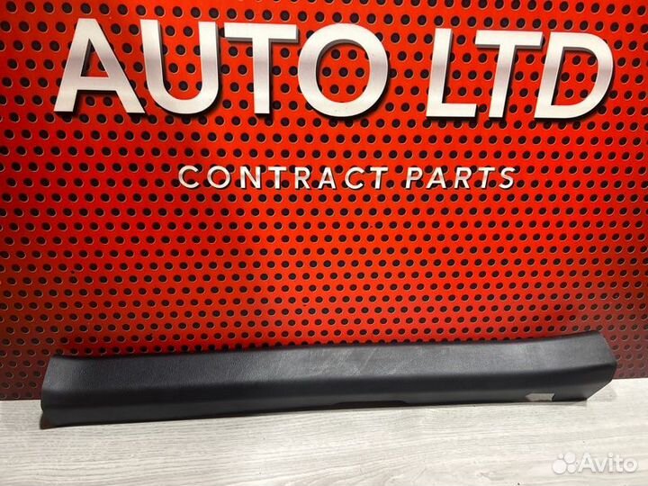 Накладка порога передняя правая Lexus Es axzh10