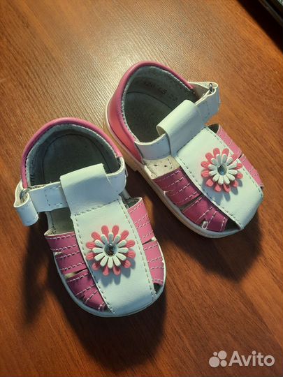 Босоножки для девочки 22