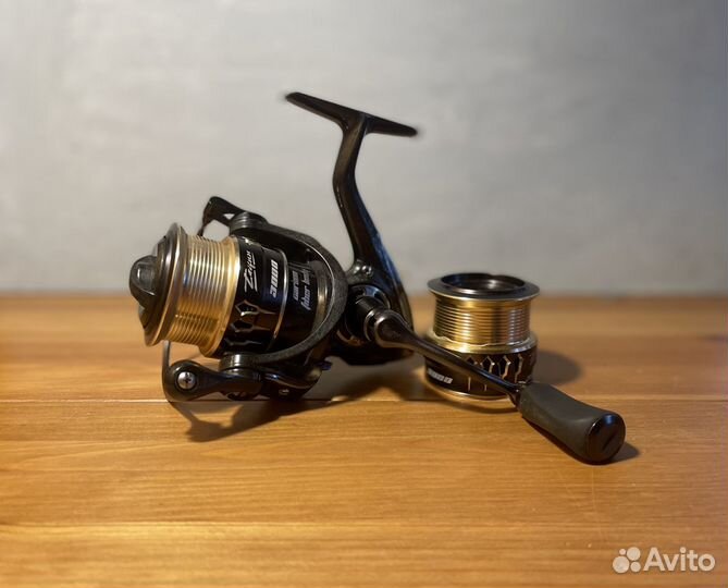 Катушка безынерционная. Запасная шпуля в подарок