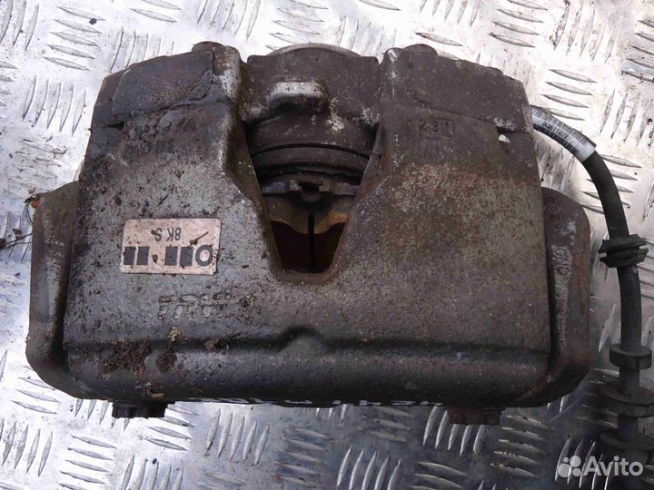 Суппорт перед R Audi A4 B8