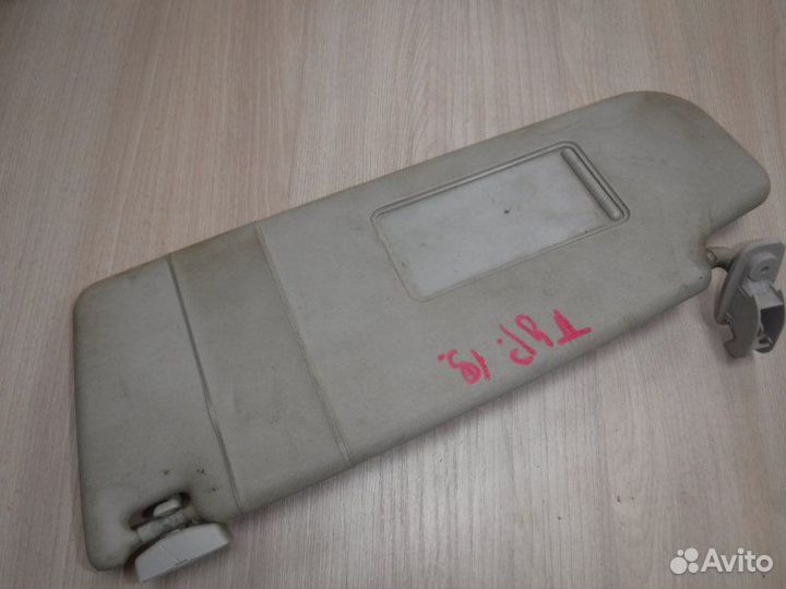 Козырек солнцезащитный правый Skoda Octavia AKL