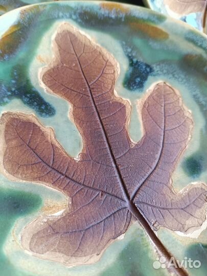 Посуда ручной работы. Тарелки с оттиском живого ли