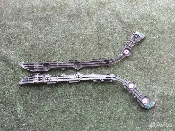 Крепление бампера пара заднее Lexus Es350 2GR-FE