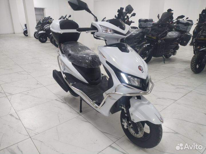 Скутер М8 PRO-T: 50/150