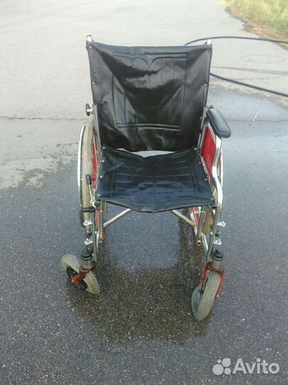 Инвалидная коляска