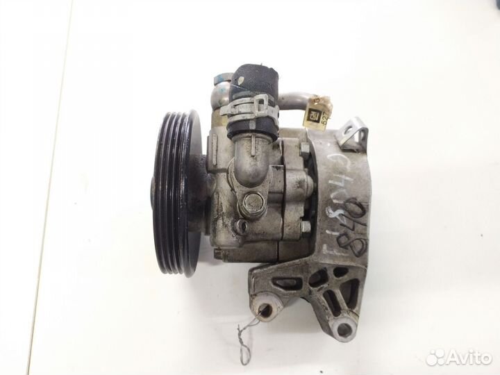 Насос гидроусилителя Chevrolet Cruze F18D4