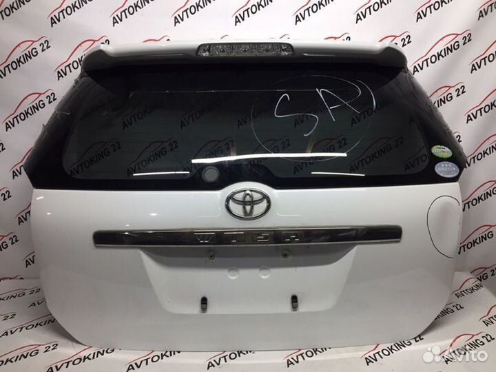Дверь багажника Toyota Wish ZNE10 1ZZ-FE 2004
