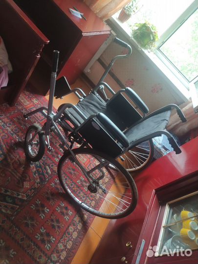 Инвалидная коляска