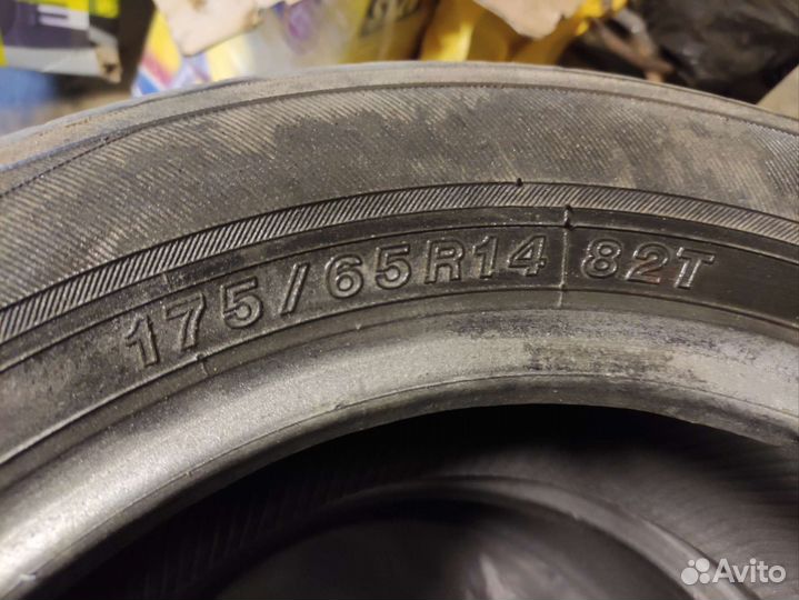 Yokohama A82A 175/65 R14