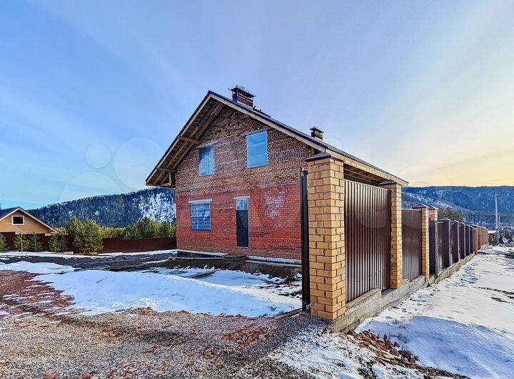 Дом 330 м² на участке 10 сот.