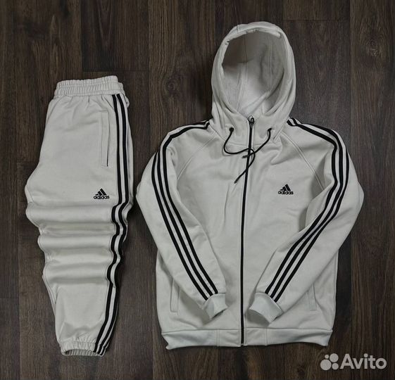 Спортивный костюм Adidas