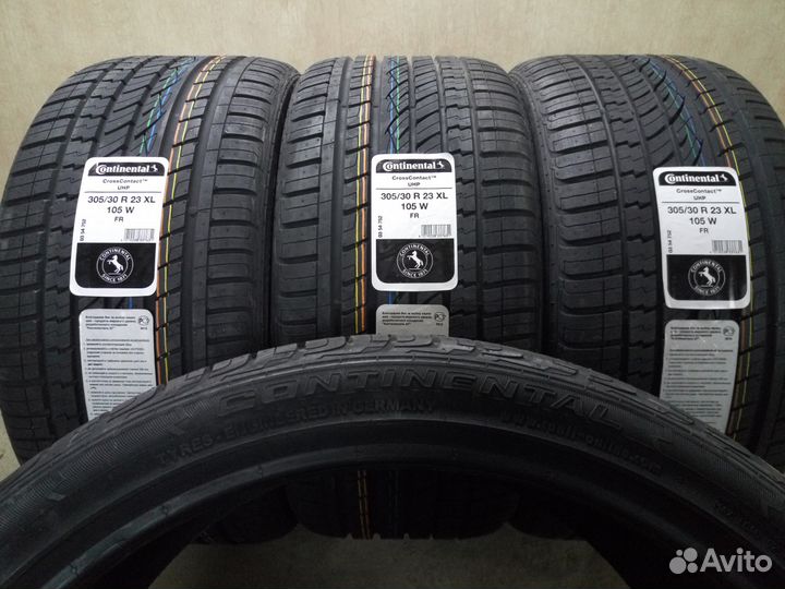 Continental ContiCrossContact UHP 305/30 R23 105W