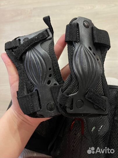 Защита для роликов, коньков, велосипедов