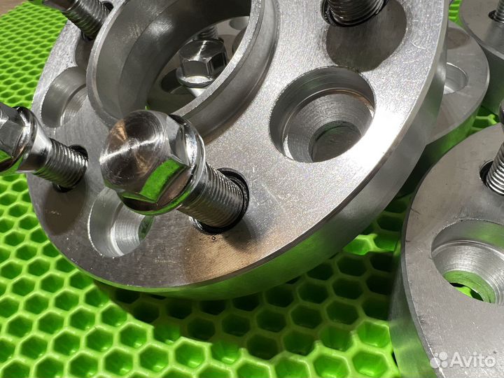 Проставки 30 мм 5х112 66,6 2 шт. Mercedes Audi