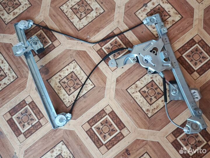 Стеклоподъемник volkswagen гольф3