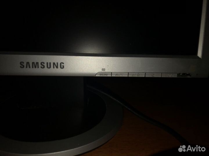 Монитор Samsung 713 s