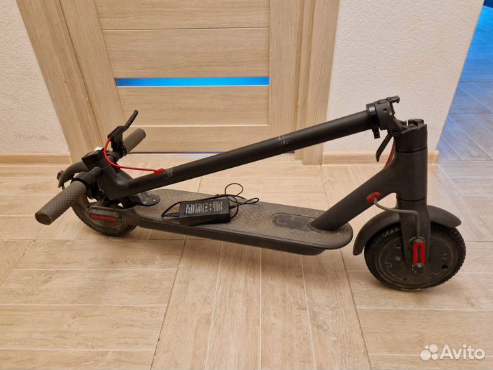 Электросамокат miscooter3991